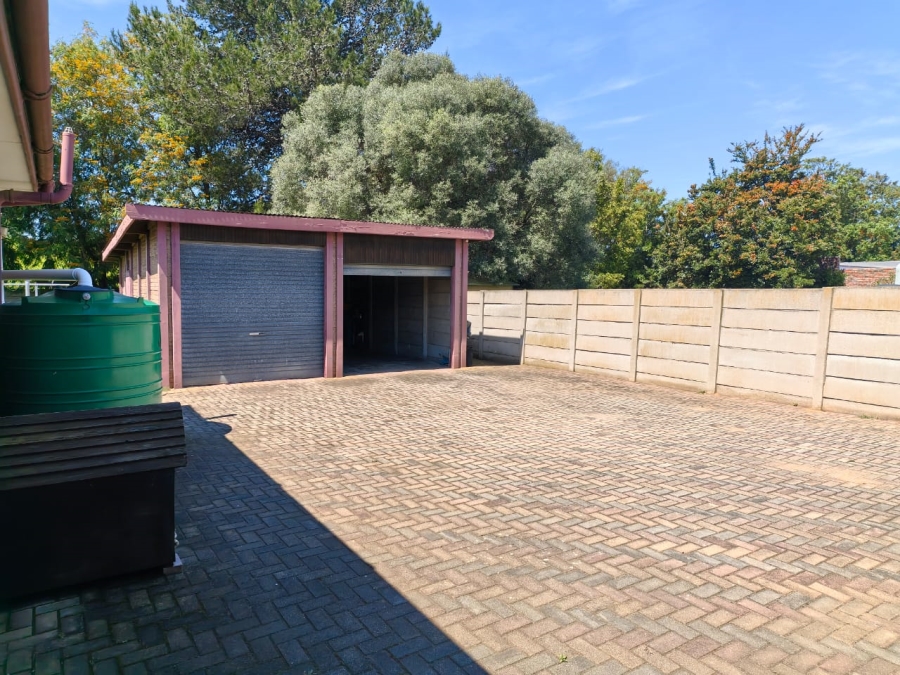 4 Bedroom Property for Sale in Retief Eastern Cape